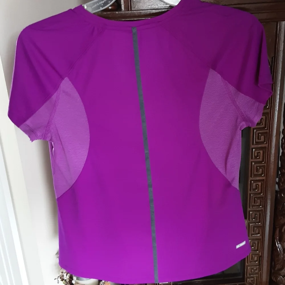 Danskin Now, Fuschia workout top, dri-more, Sz L/G - Picture 2 of 7